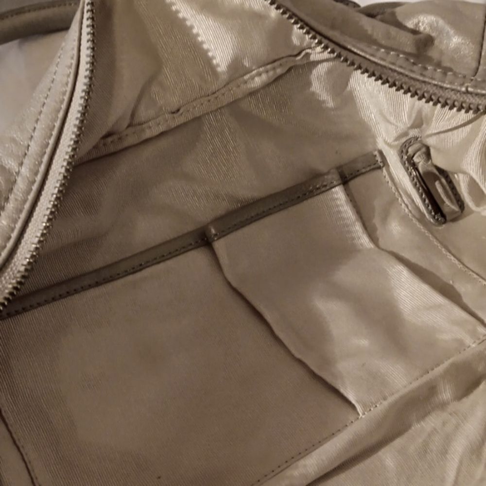 Badgley Mischka Kisha Large Bag - Picture 7 of 14